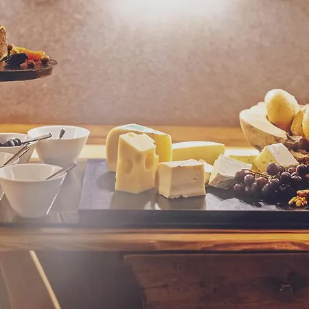 Waldhuus Hotel 4*