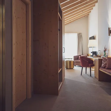 Waldhuus 4* Davos