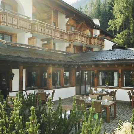 Waldhuus Hotel Davos